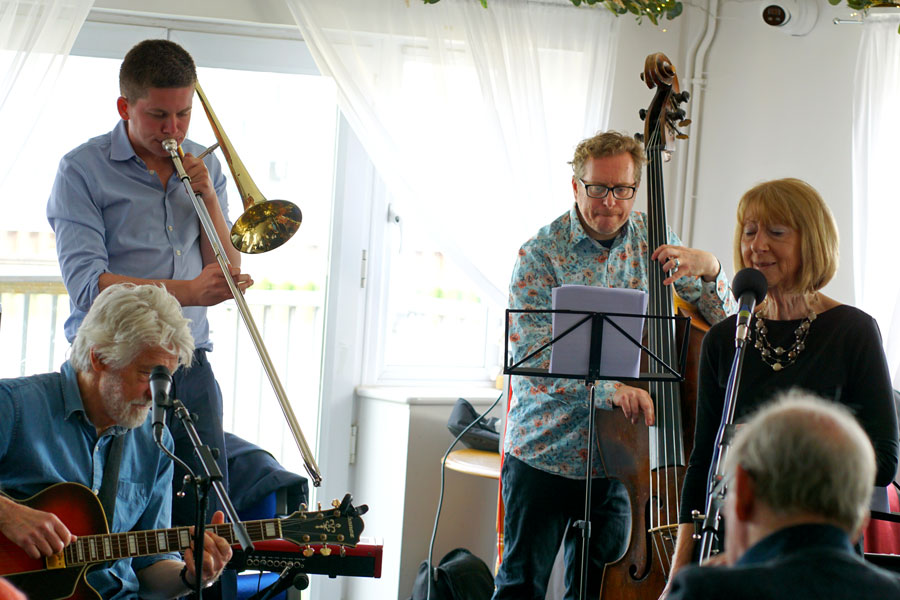 Jazz Breakfast band, Shoreham wit Julie Roberts